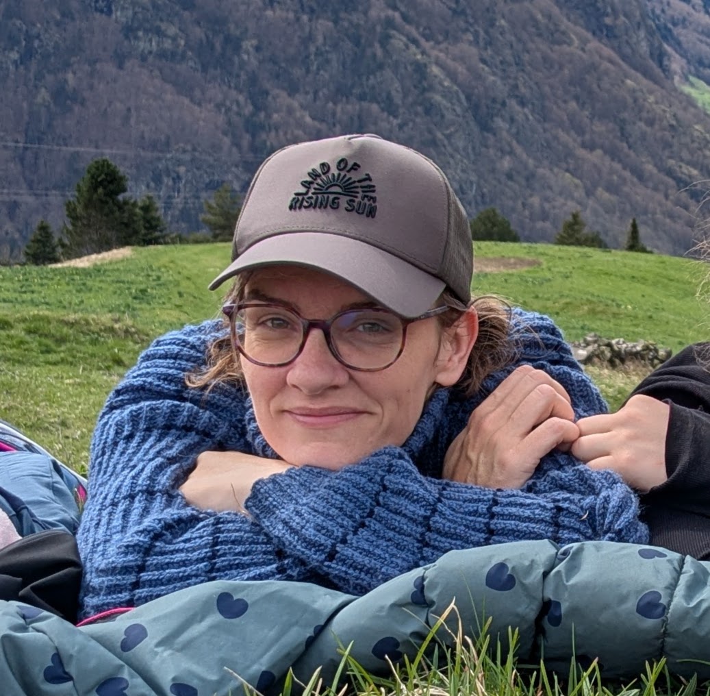 Portrait de Diane PERDRIEUX, diététicienne professionnelle souriante